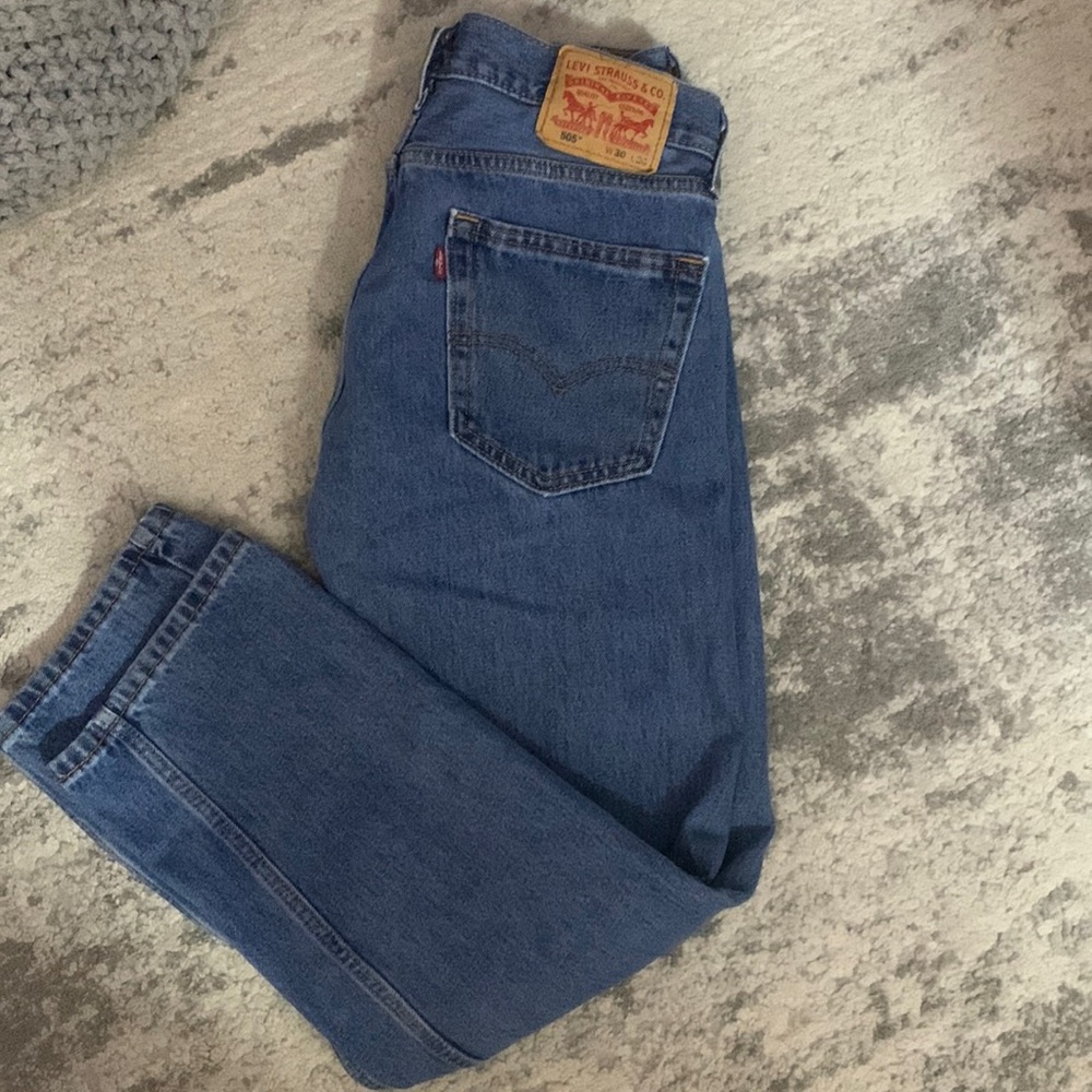 Levi Straight Leg Jeans